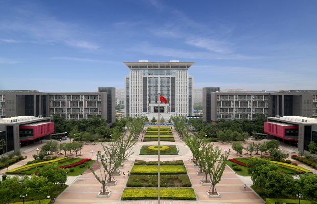 河南财经政法大学